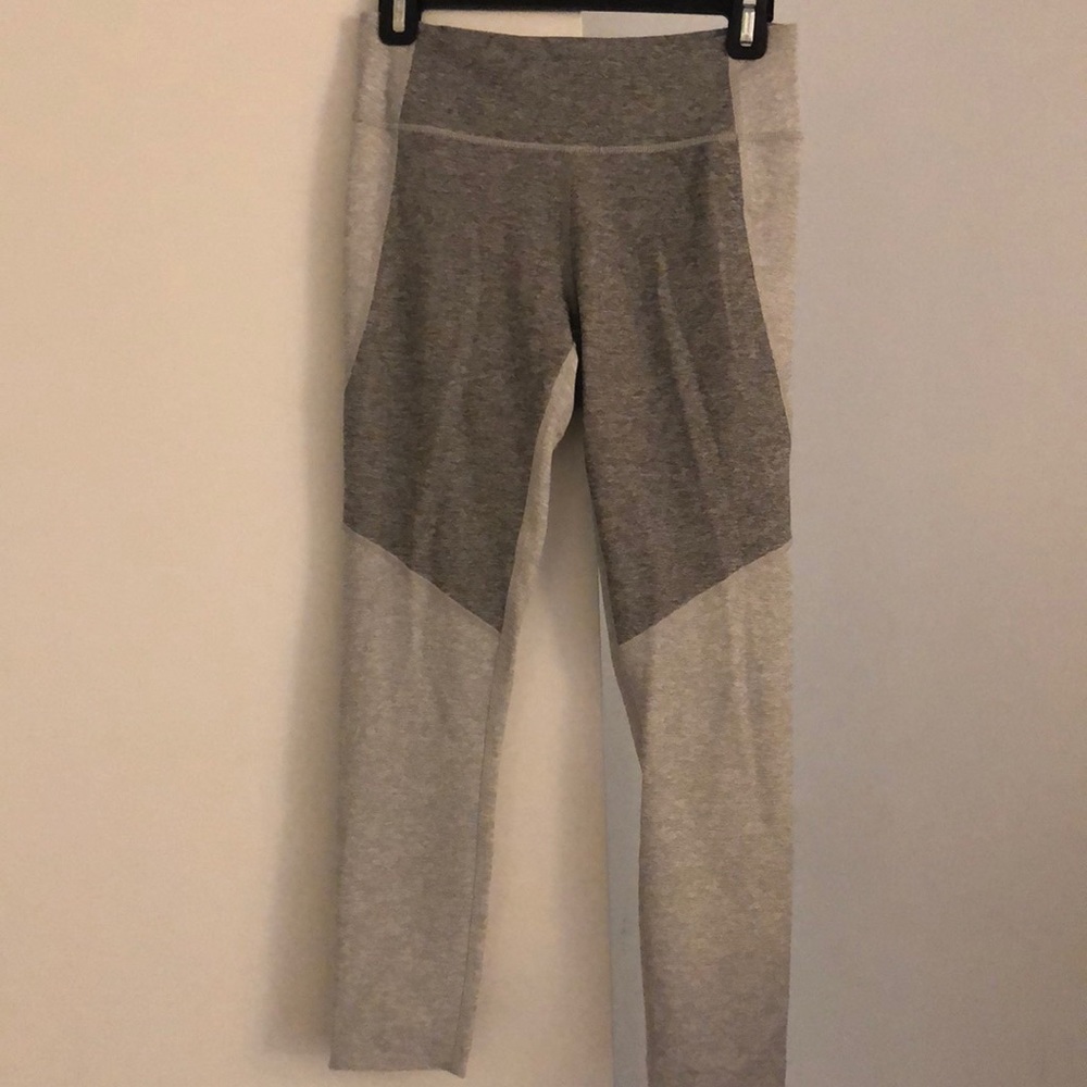 Outdoor Voices two-tone gray Capri leggings